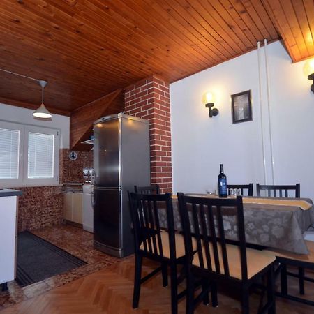 Apartment Mimica-Croatia , Omis , Center 外观 照片