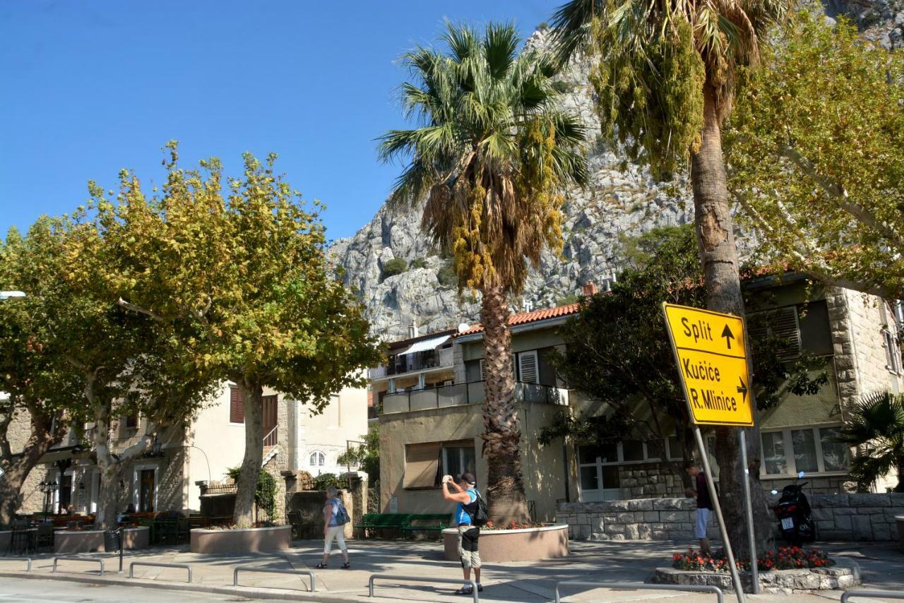 Apartment Mimica-Croatia , Omis , Center 外观 照片
