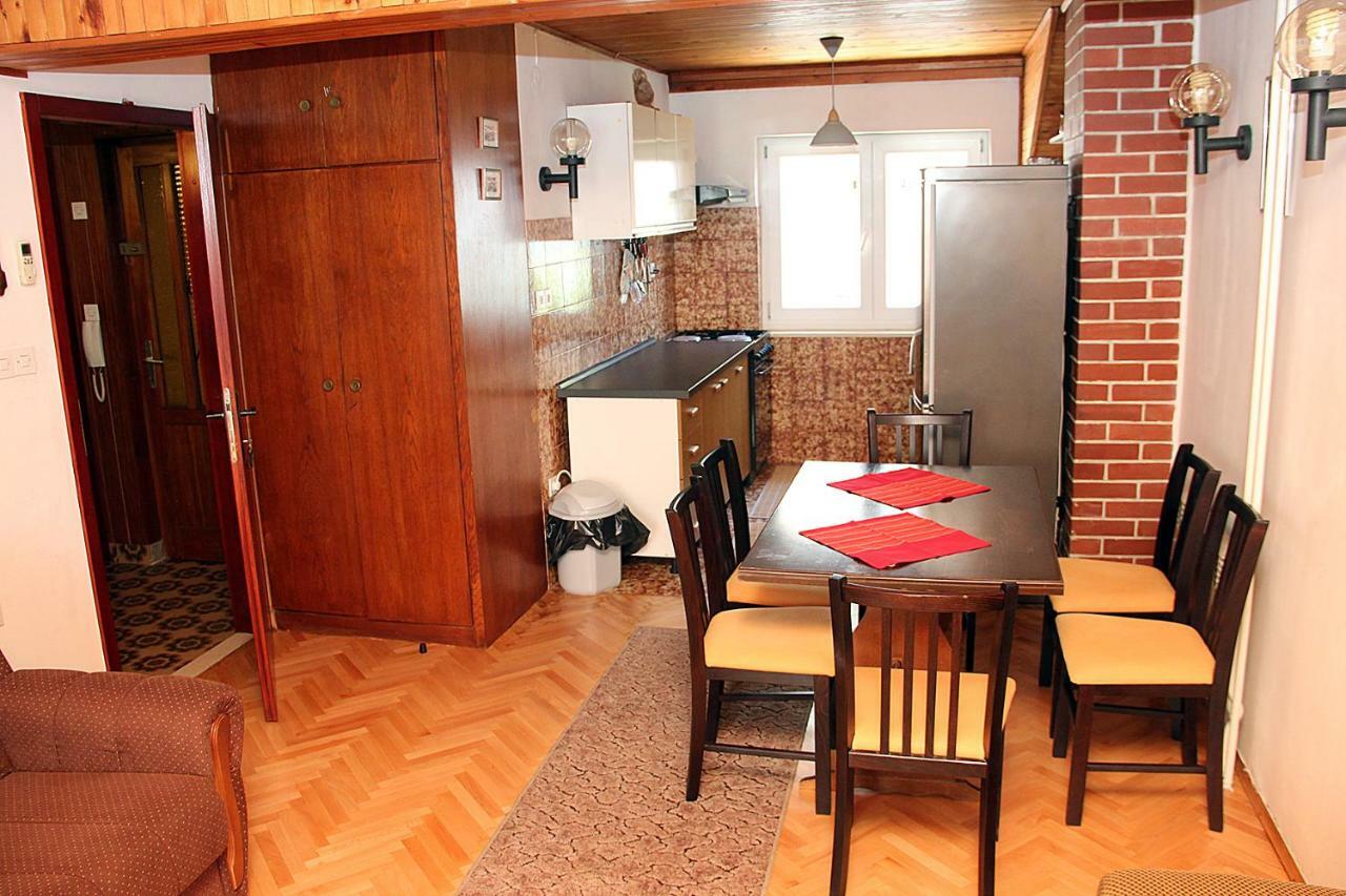Apartment Mimica-Croatia , Omis , Center 外观 照片