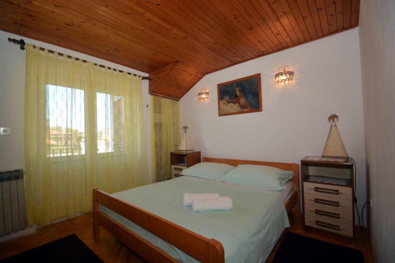 Apartment Mimica-Croatia , Omis , Center 外观 照片