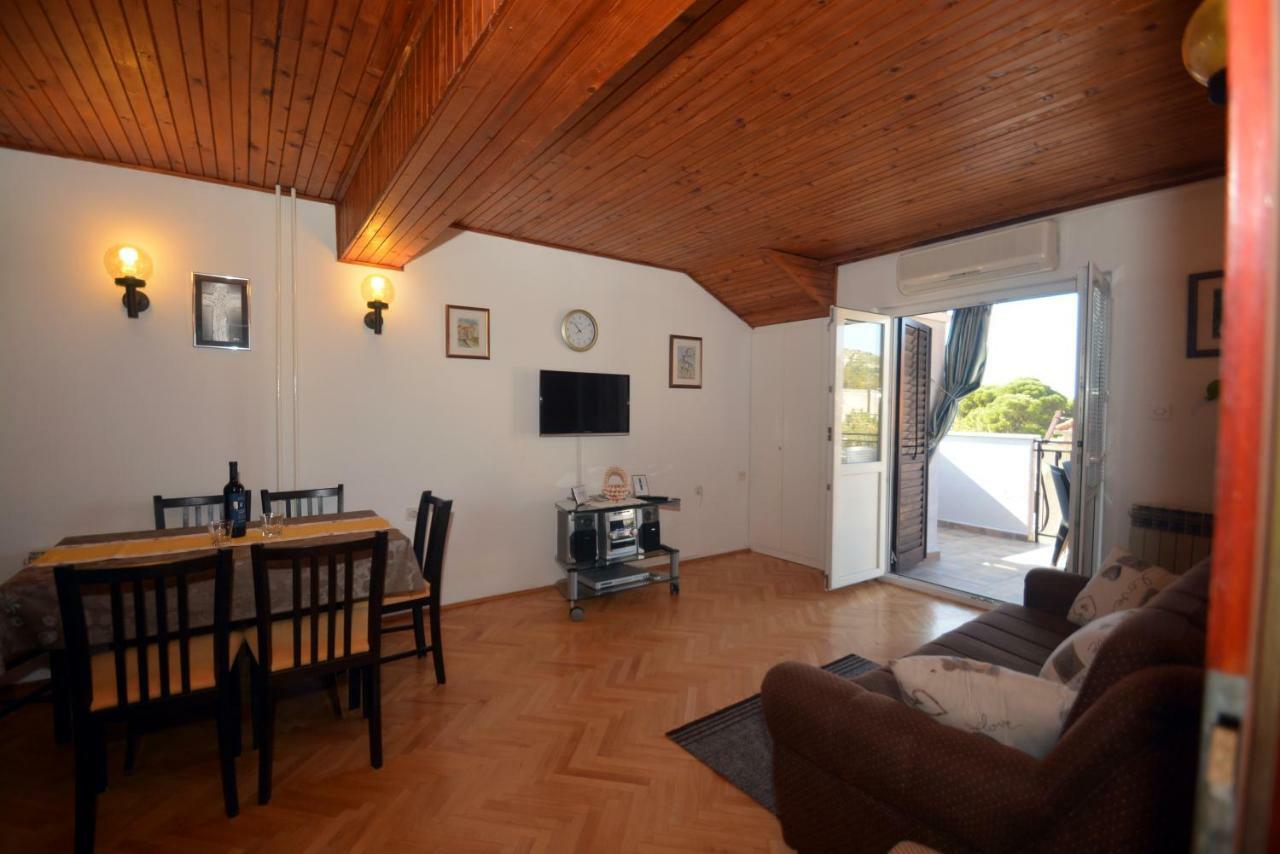Apartment Mimica-Croatia , Omis , Center 外观 照片
