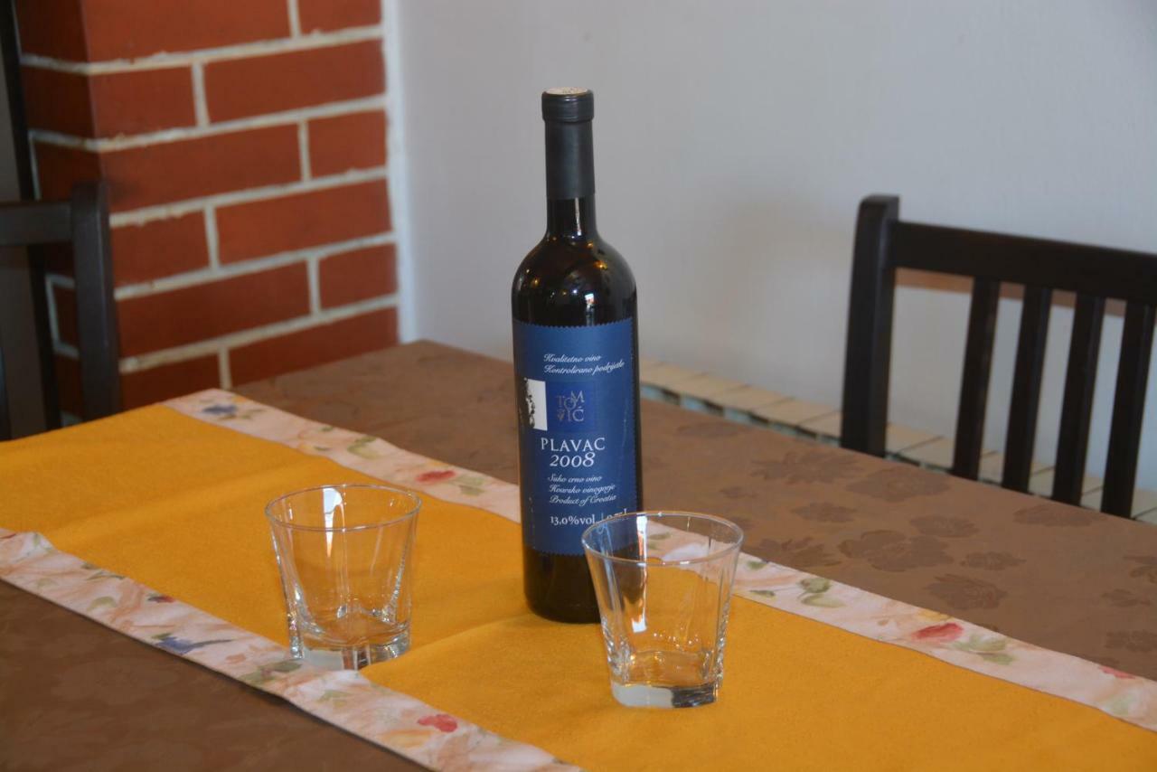 Apartment Mimica-Croatia , Omis , Center 外观 照片