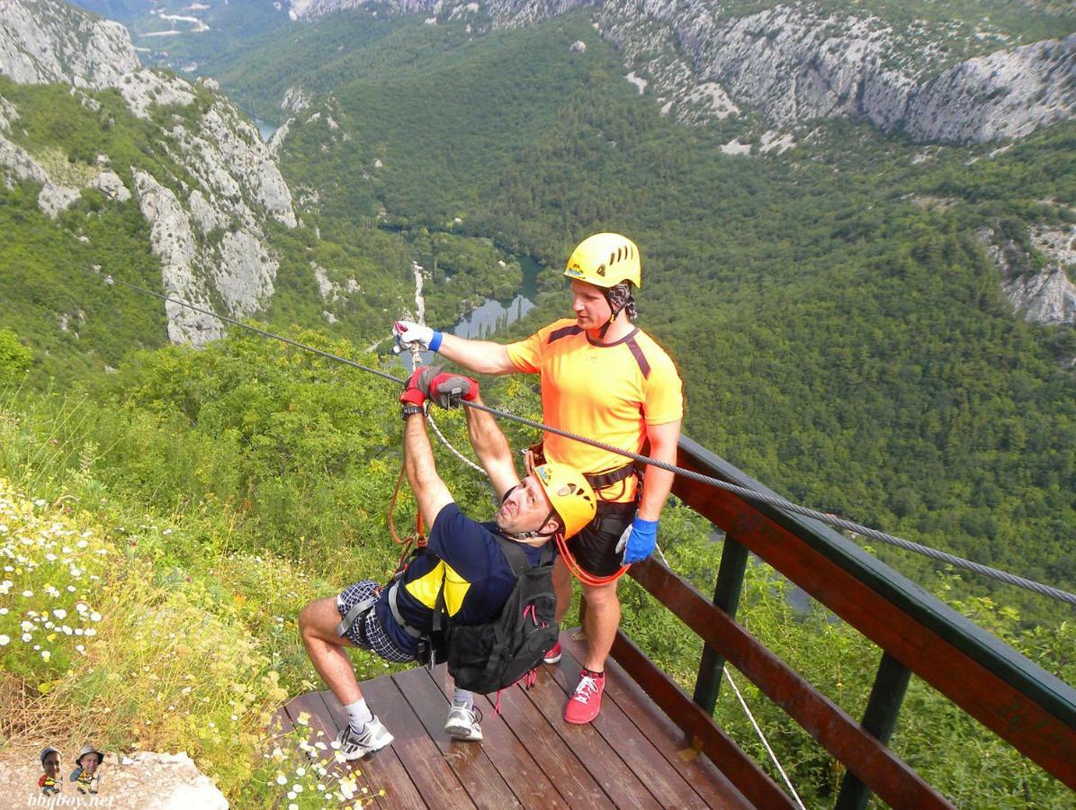 Apartment Mimica-Croatia , Omis , Center 外观 照片